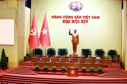 Президиум руководит работой съезда. Фото: ВИА