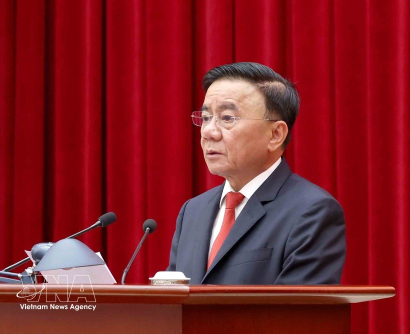 Член Политбюро, Постоянный член Секретариата ЦК КПВ Чан Кам Ту выступает на конференции 17 марта. (Фото: ВИА) 