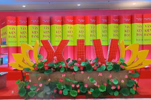 Выпуск фотоальбомов в честь XIV Всевьетнамского партийного съезда