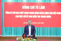 Генеральный секретарь То Лам выступает на рабочей встрече. (Фото: ВИА)