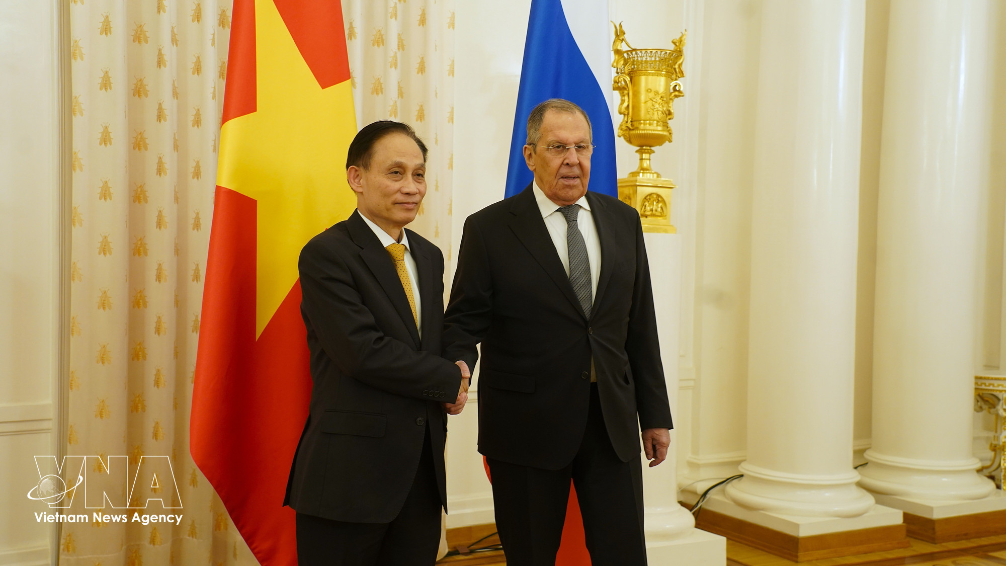 vnanet-potal-dac-phai-vien-cua-tong-bi-thu-gap-ngoai-truong-nga-sergei-lavrov-8606586.jpg