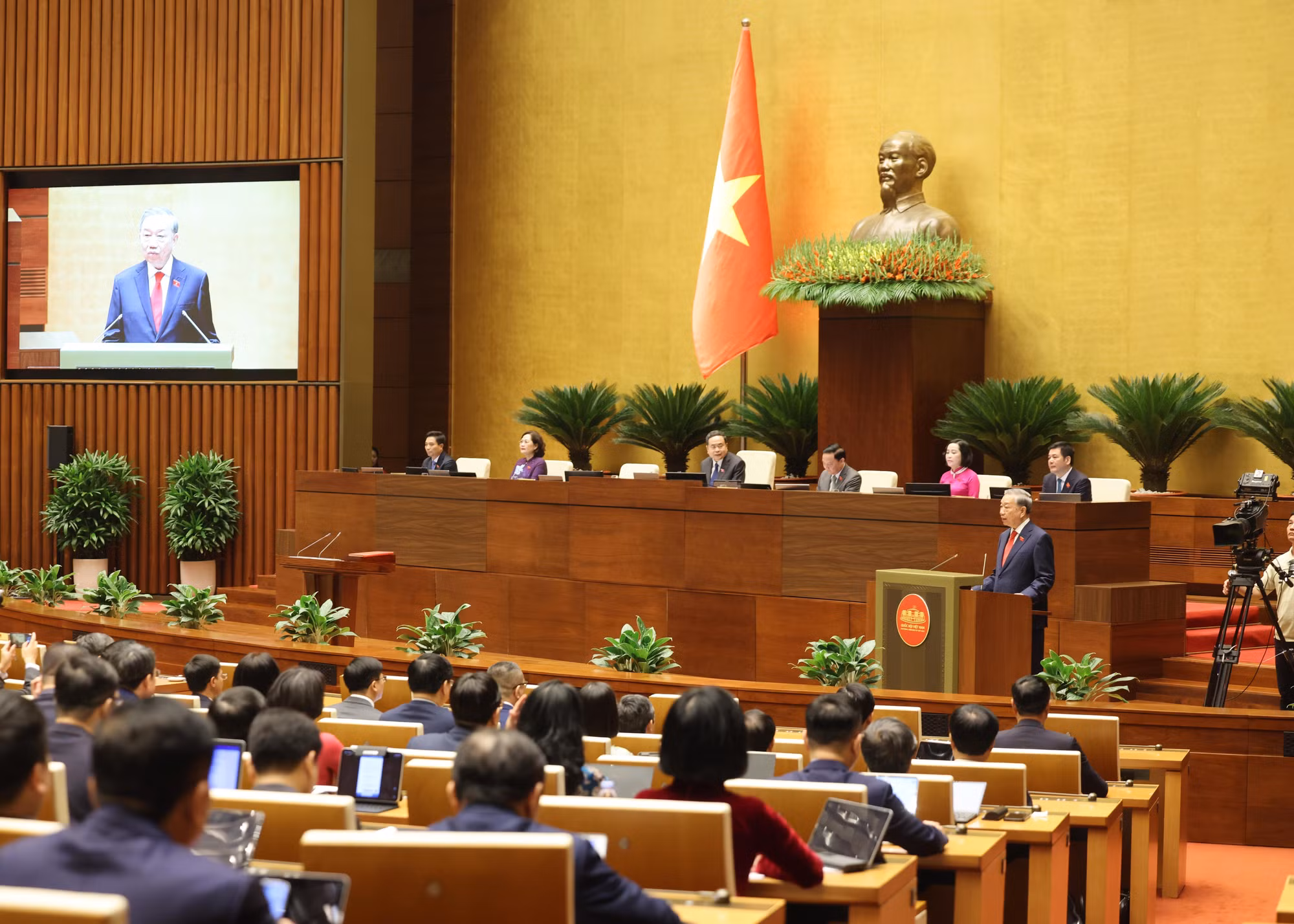 potal-le-tuyen-the-nham-chuc-cua-chu-tich-nuoc-to-lam-8685554.jpg