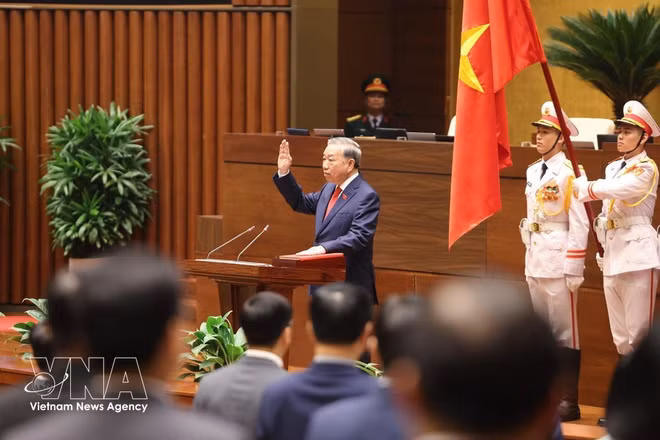 Во Вьетнаме завершено формирование высшего руководства на сессии Национального собрания