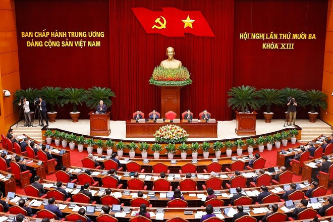 Открытие 13-го пленума Центрального комитета Коммунистической партии Вьетнама XIII созыва утром 6 октября в Ханое (Фото: ВИА). 2.jpg