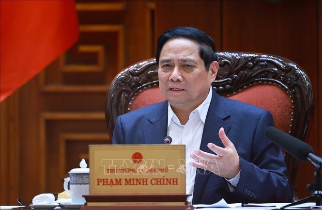 Премьер-министр Фам Минь Тьинь провёл заседание Постоянного комитета Правительства по вопросам подготовки к организации церемоний начала строительства, ввода в эксплуатацию и технического открытия движения по ключевым объектам и проектам (Фото: ВИА)