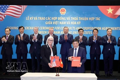 Генсек То Лам стал свидетелем подписания и обмена вьетнамско-американскими соглашениями 