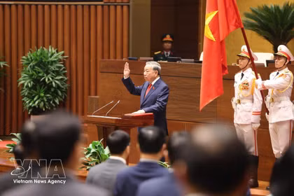 Во Вьетнаме завершено формирование высшего руководства на сессии Национального собрания